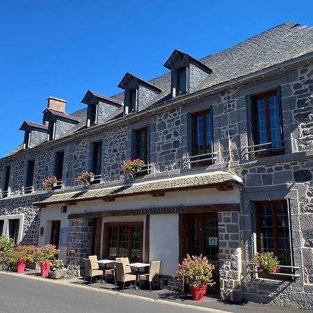 Hotel Restaurant Du Plomb Du Cantal Мюра Екстериор снимка